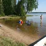 Valkeisen Loma Lantgård *