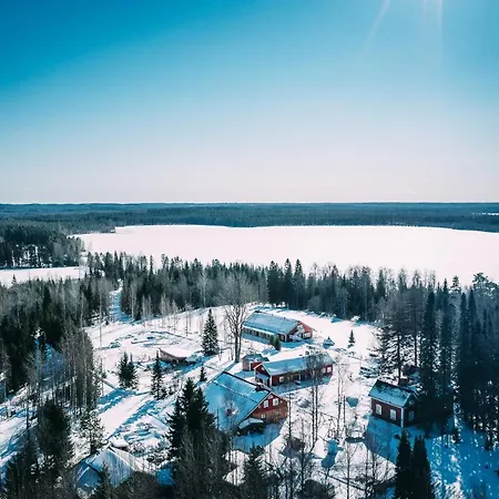 Valkeisen Loma Farm stay Ahtari