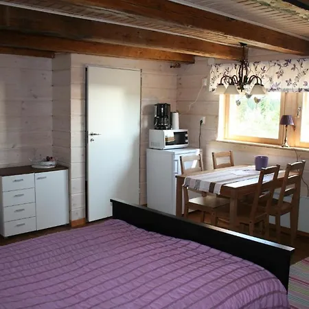 Farm stay Valkeisen Loma